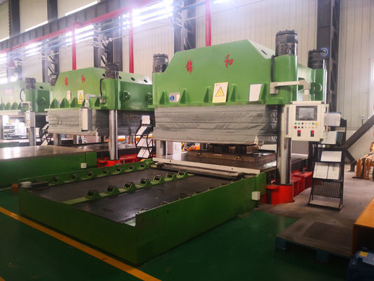 Automatische hydraulische rubberpressmachine gietmachine olieproductie 4 kolommen structuur